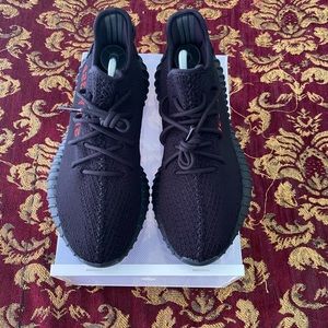 🔥 Adidas Yeezy 350 V2 “Bred” sz 10.5
